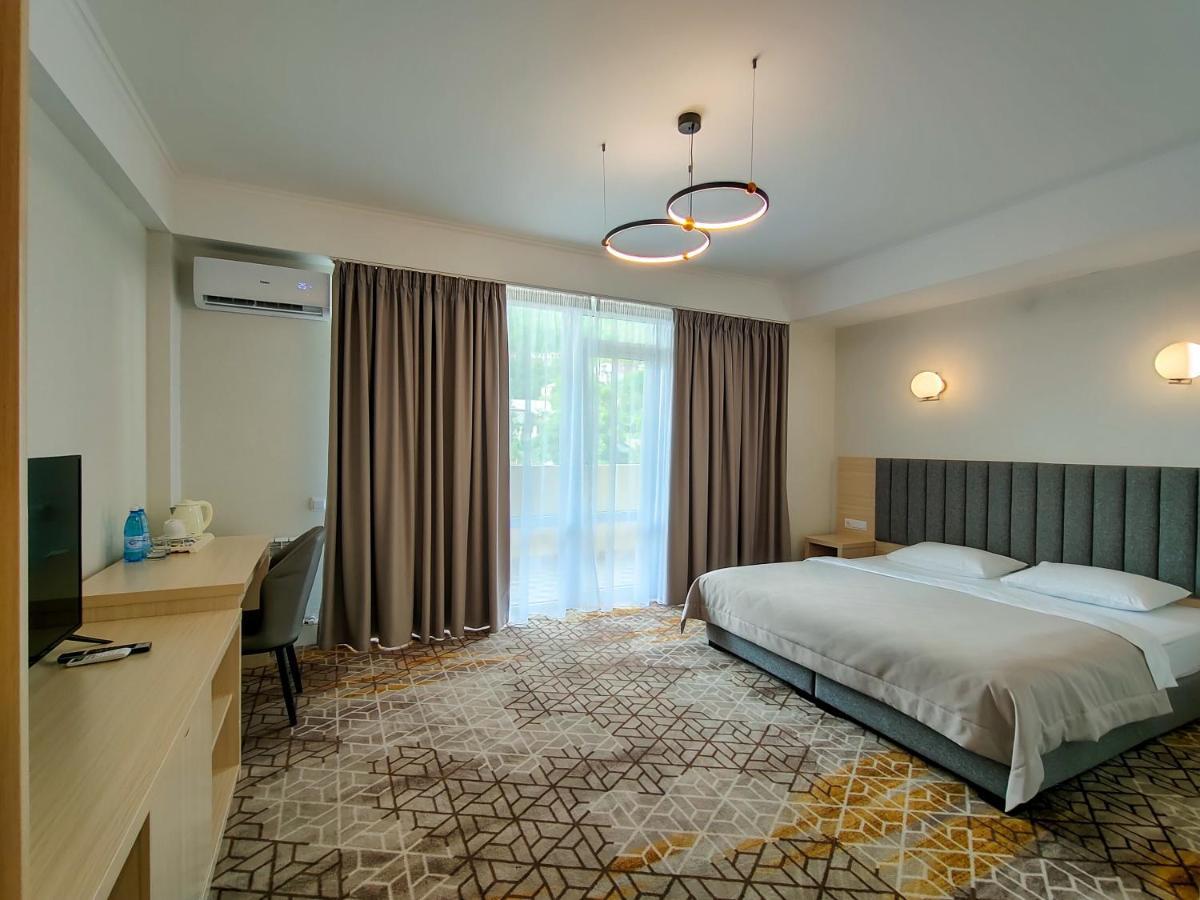 Hotel Citrus Gagra Esterno foto