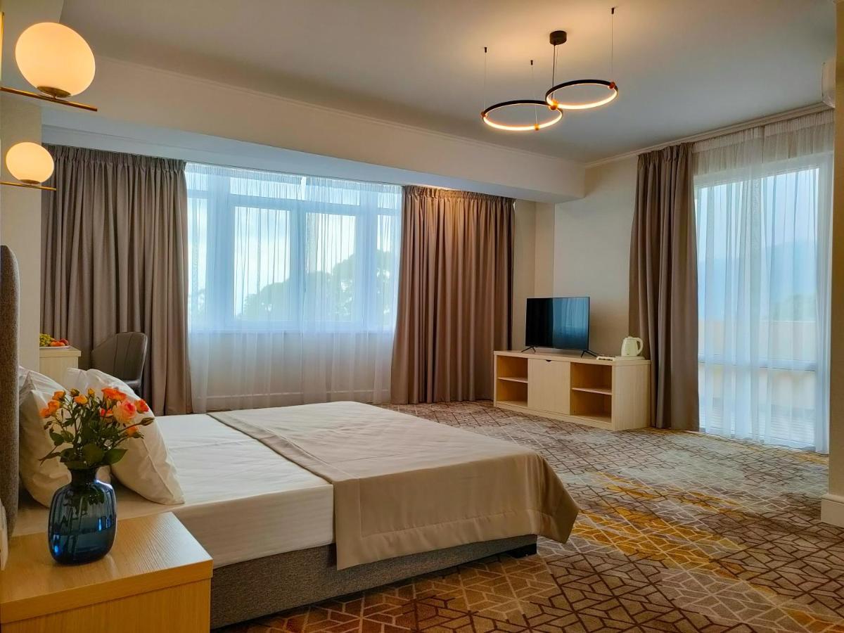 Hotel Citrus Gagra Esterno foto