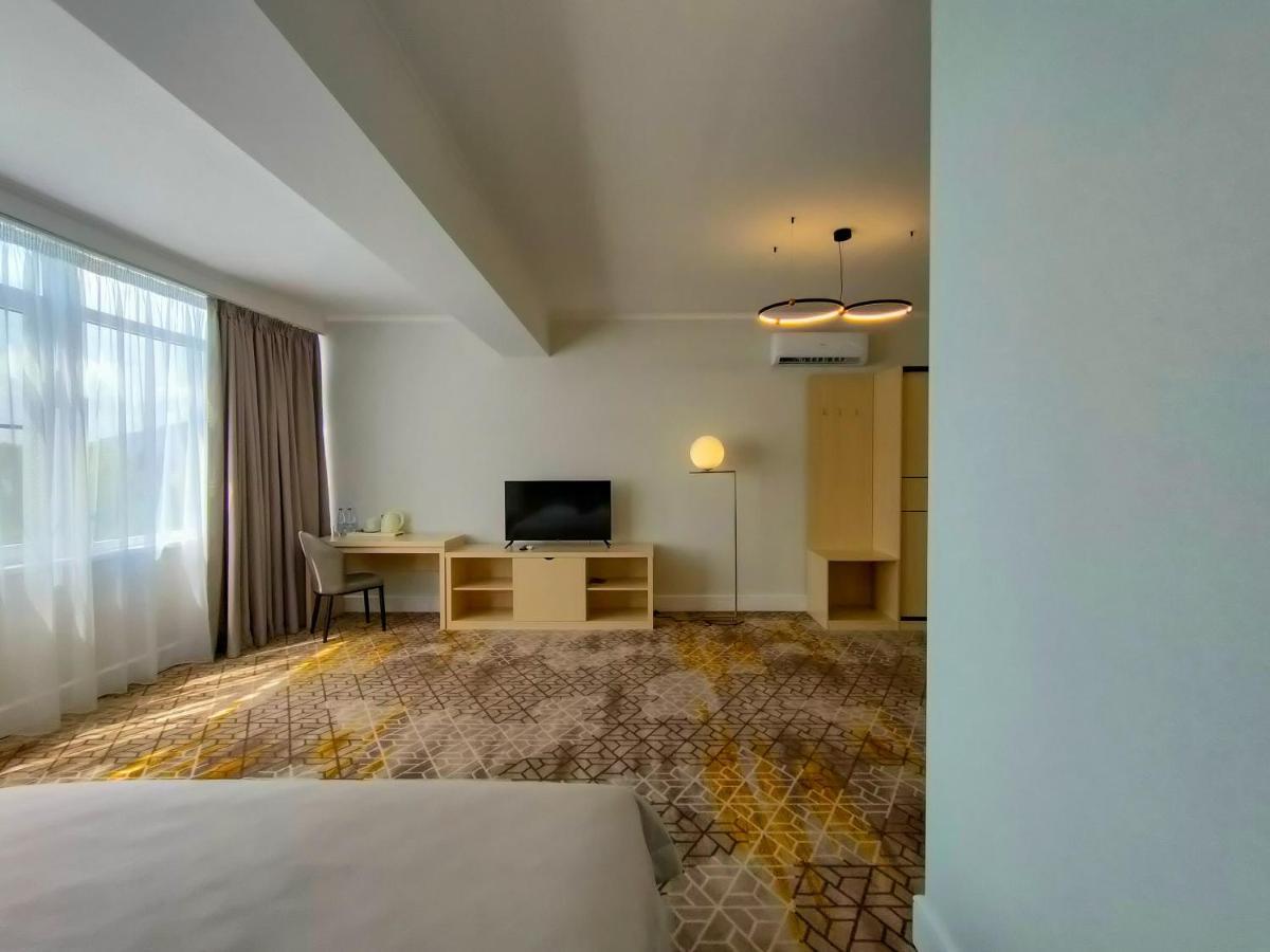 Hotel Citrus Gagra Esterno foto