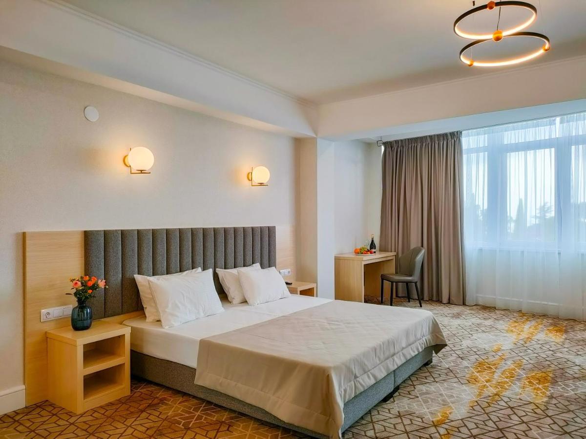 Hotel Citrus Gagra Esterno foto