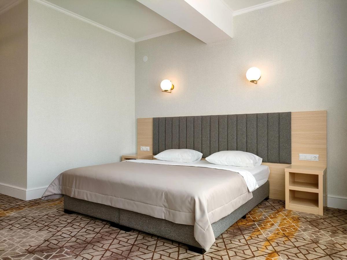 Hotel Citrus Gagra Esterno foto